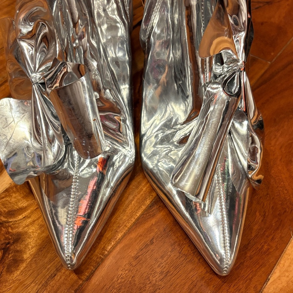 Sam Edelman Esmae High-Gloss Ankle Boots - Picture 2 of 6